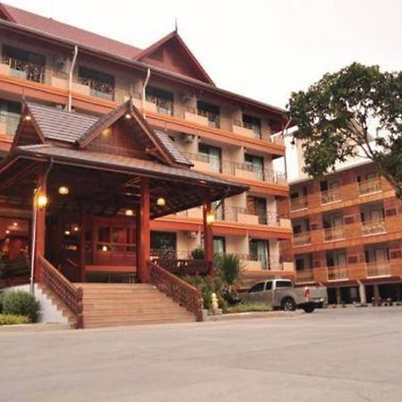 Baankhun Chiang Mai Hotel Exterior photo